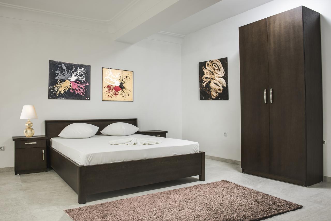 King Hotel Печ Экстерьер фото