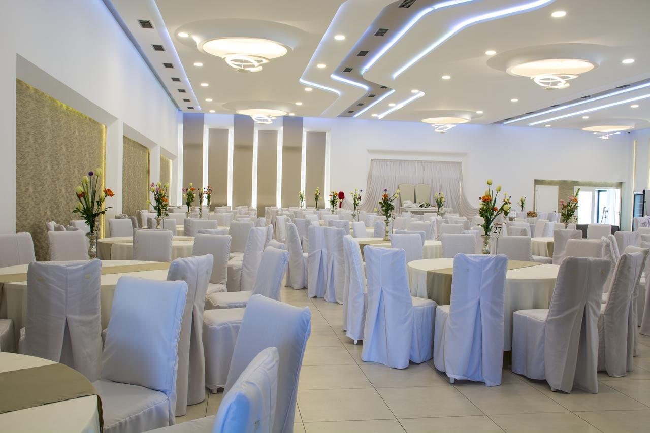 King Hotel Печ Экстерьер фото